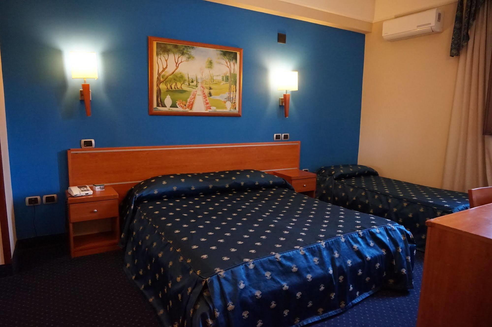 Bel Sito Hotel Due Torri Manocalzati Luaran gambar