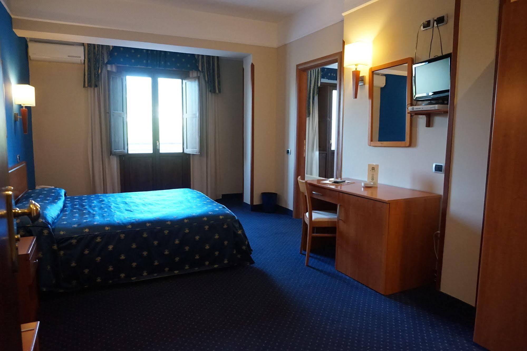 Bel Sito Hotel Due Torri Manocalzati Luaran gambar