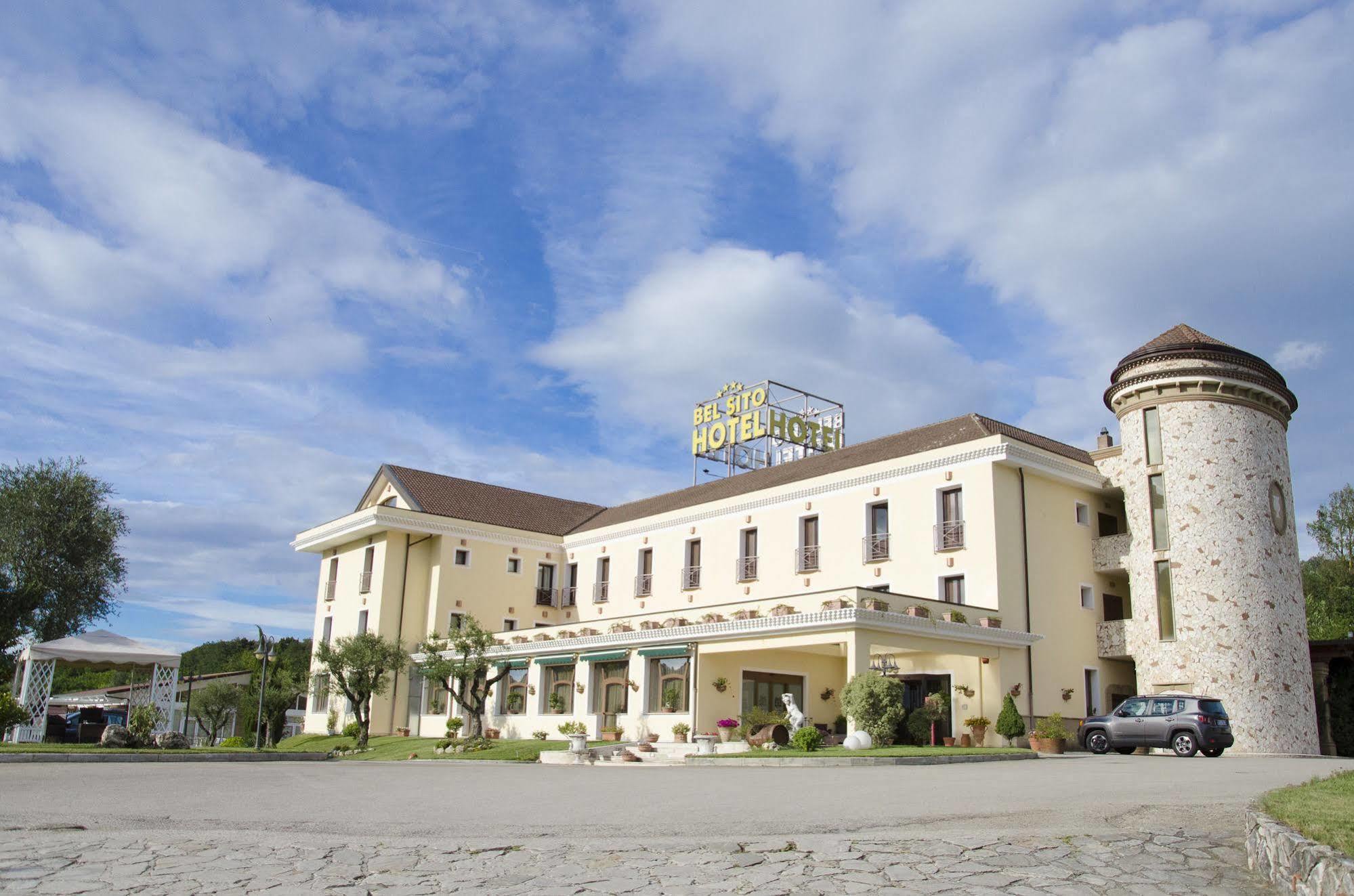Bel Sito Hotel Due Torri Manocalzati Luaran gambar